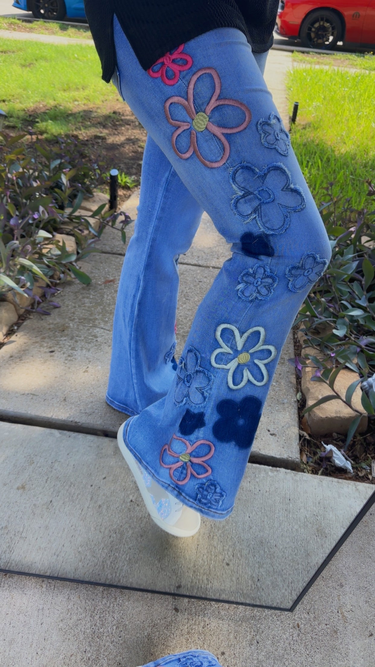 Washed Flower Embroidery Denim Pants