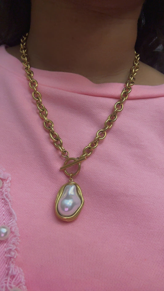 Gold Baroque Pearl Drop Necklace