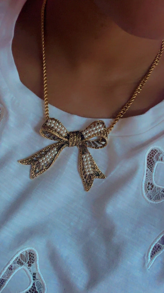 Bow Necklace Glass Pearls