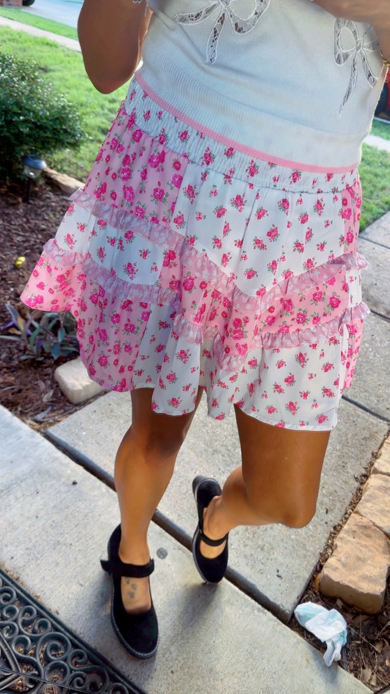 Mixed Floral Ruffle Detail Mini Skirt