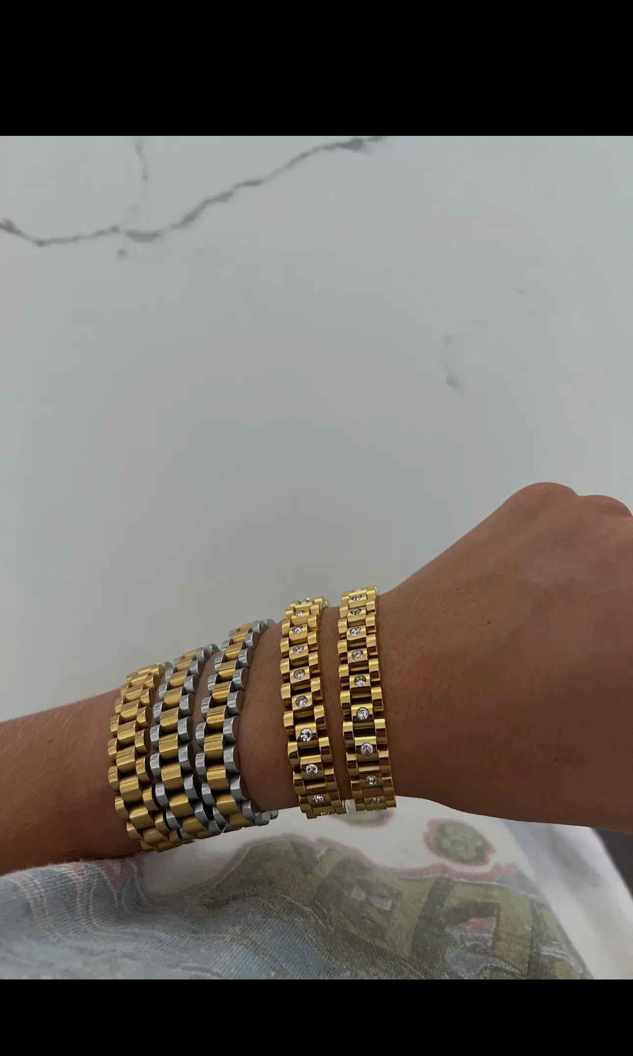 Gold Diamond Chain Watch
Band Bracelet